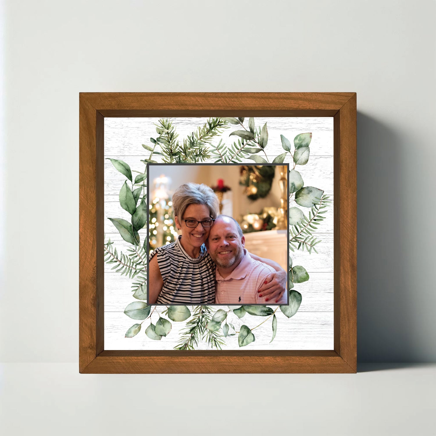 Christmas Spirit Wreath 12x12 Family Photo