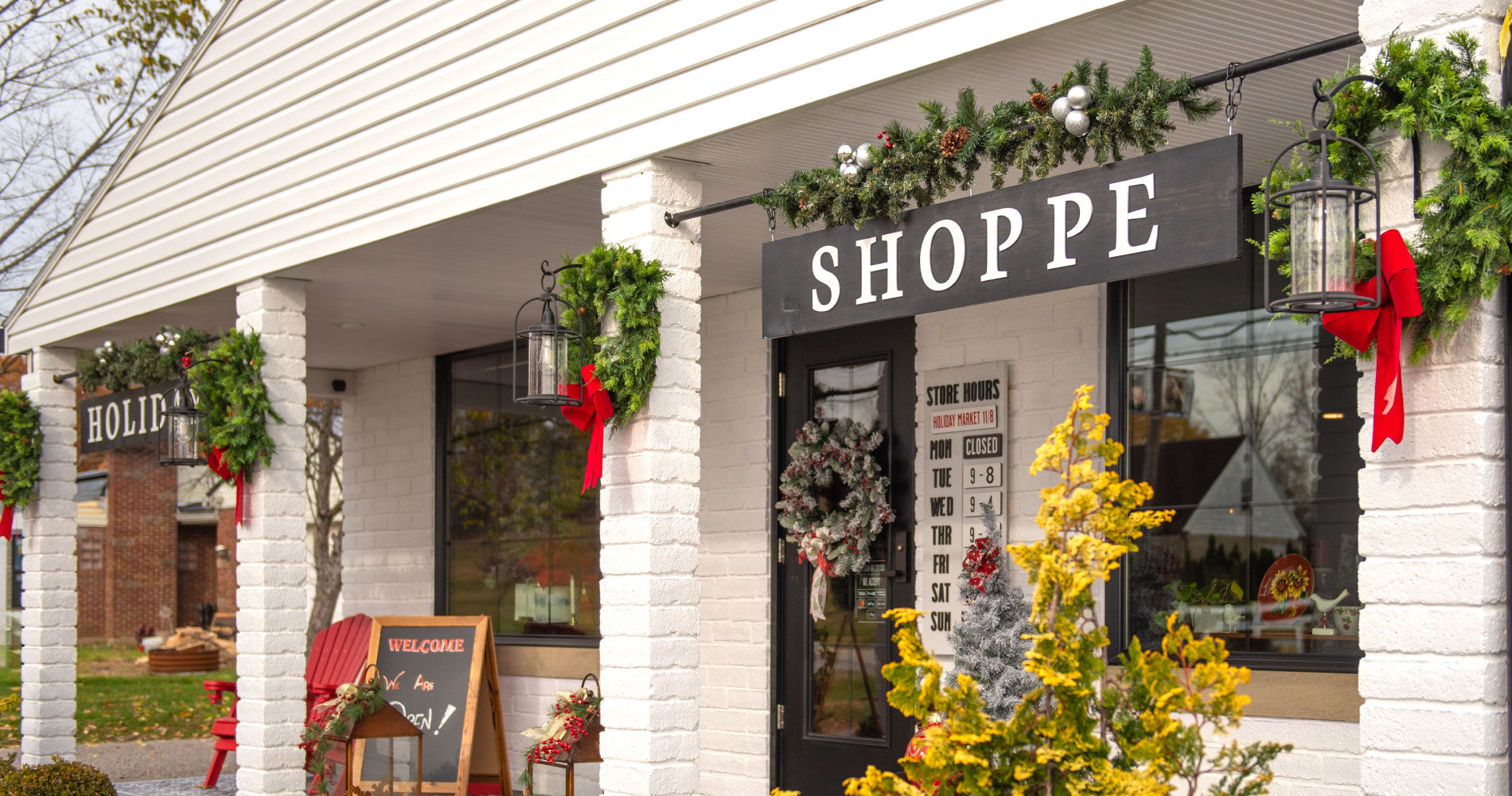 Holiday hero image 3